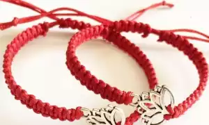 Для чего носят обереги на руке