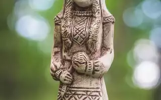 Какую силу дает оберег Макошь и кому его носить