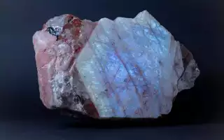 Магический камень Беломорит