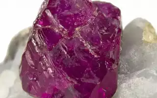 Что представляет собой камень Рубин