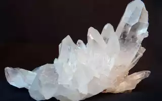 Кварц, его разновидности и полезные свойства