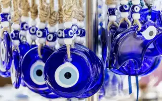 Какую силу дает оберег синий глаз фатимы