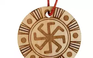 Оберег Ладинец и его значение для женщин