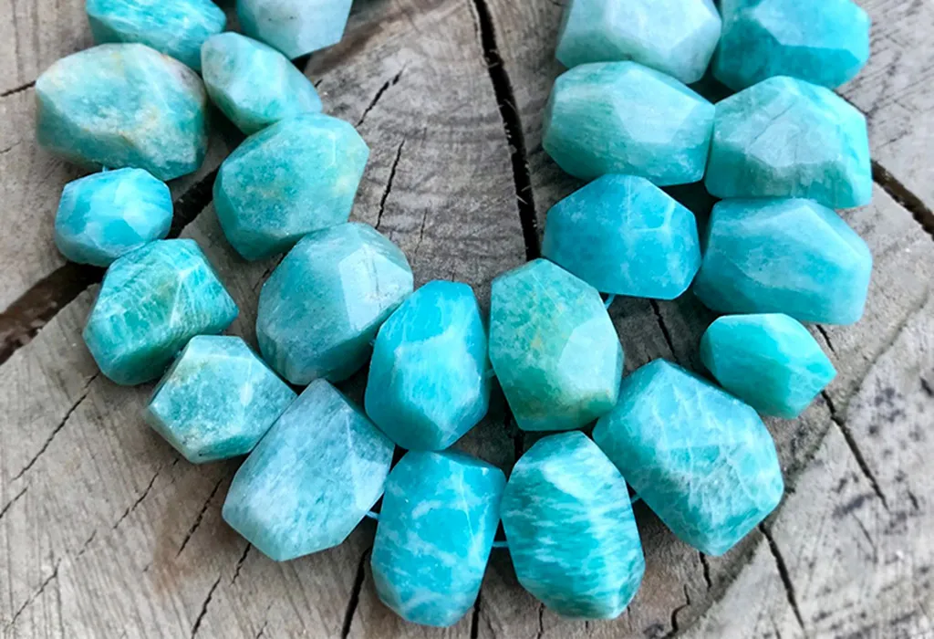 Бусины из амазонита