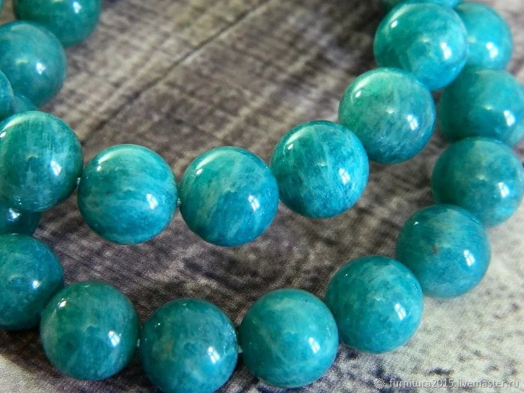Ожерелье из Амазонита