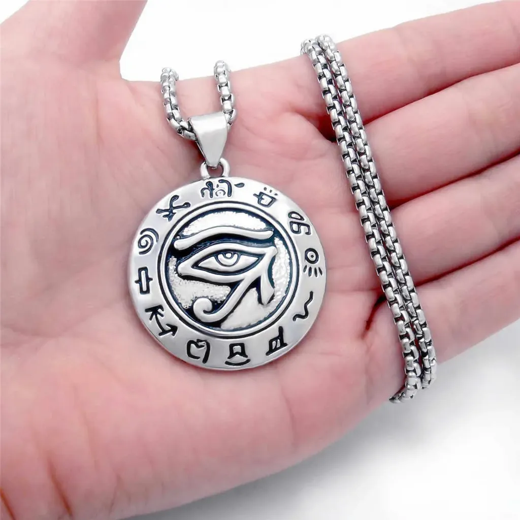 Мужской амулет глаз Ра