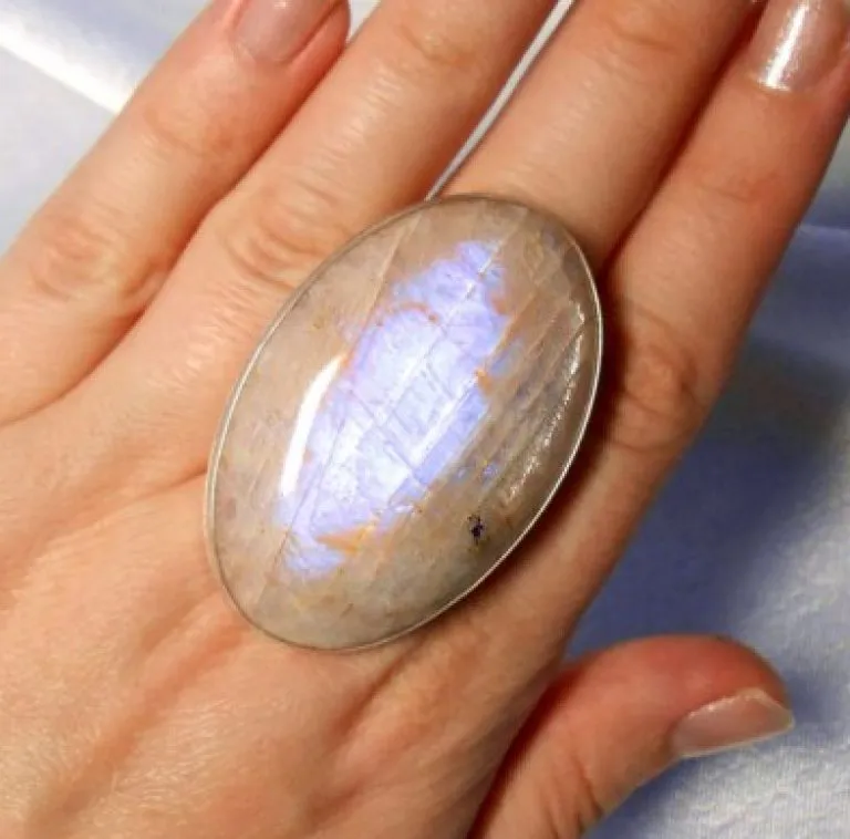 Украшение из Беломорита