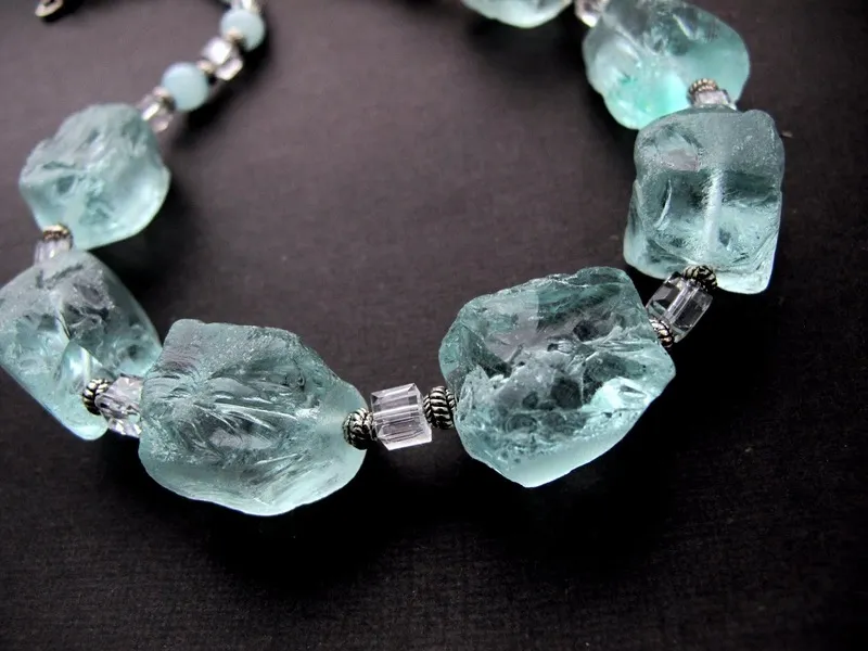 Бусы с голубым кварцем