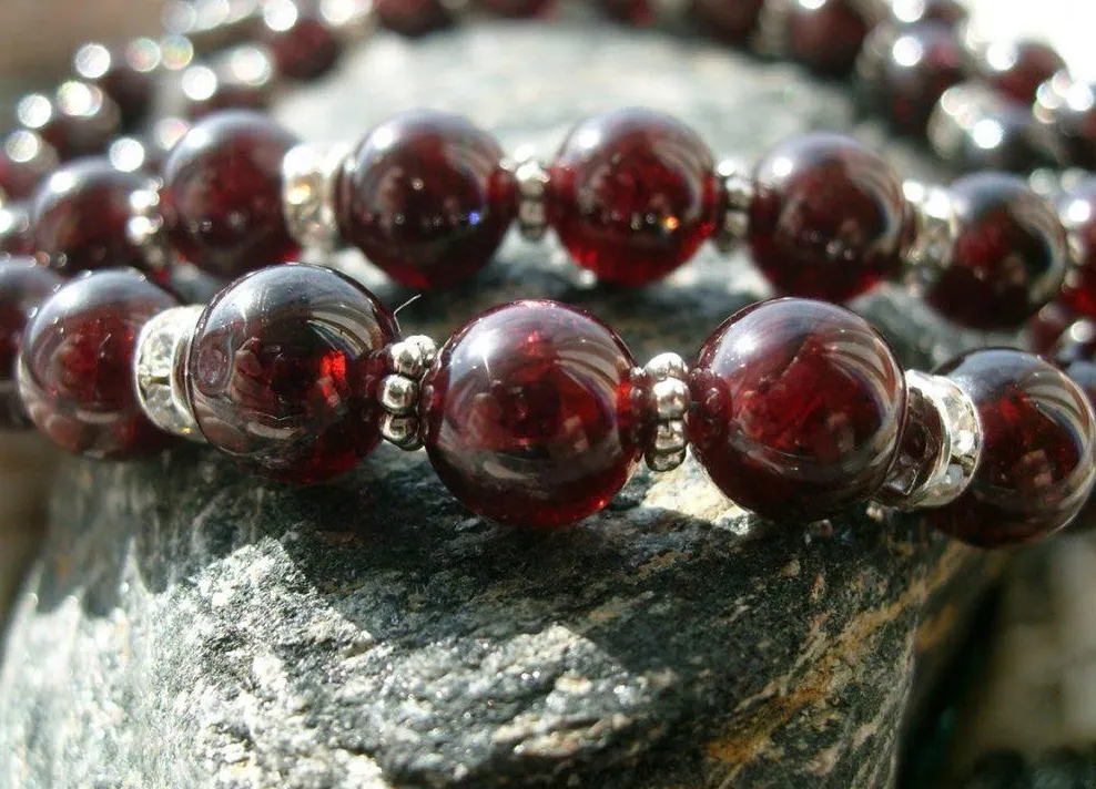 Браслет с гранатом