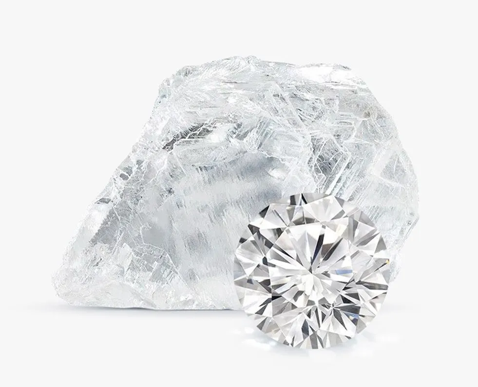 Необработанный алмаз и бриллиант