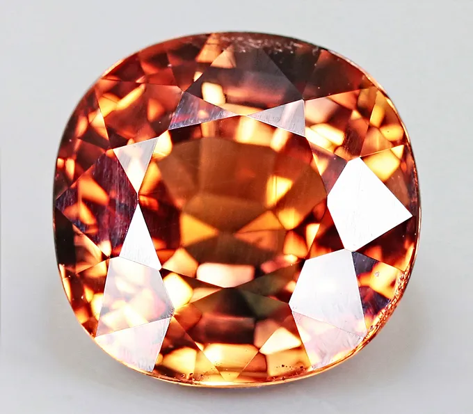 Оранжевый сапфир