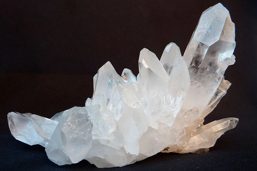 Кварц камень