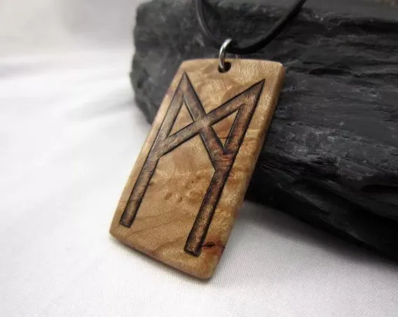 Амулет Манназ