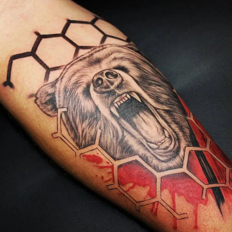 Тату с медведем