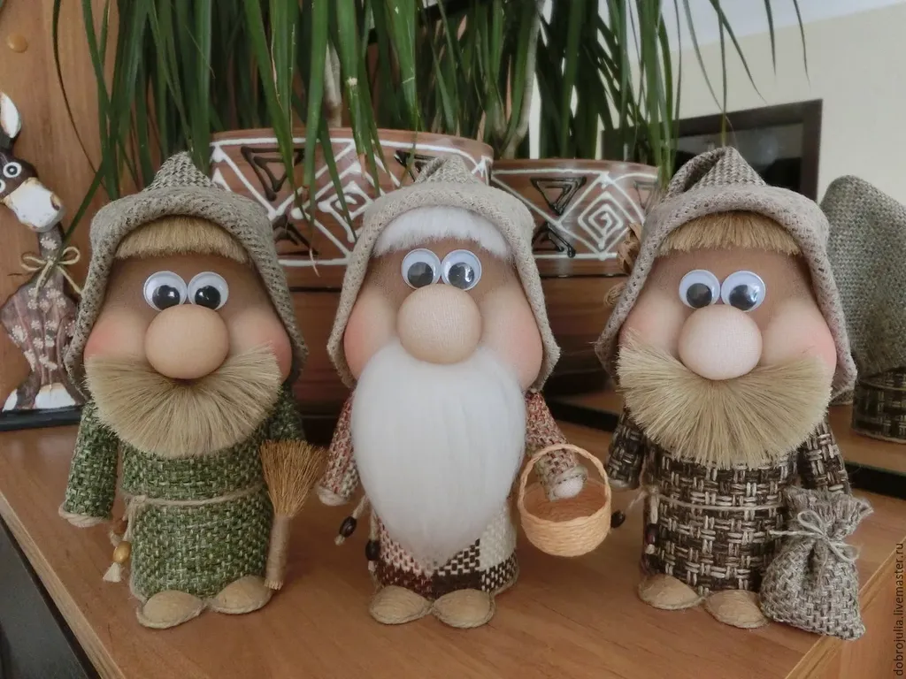 Три домовенка