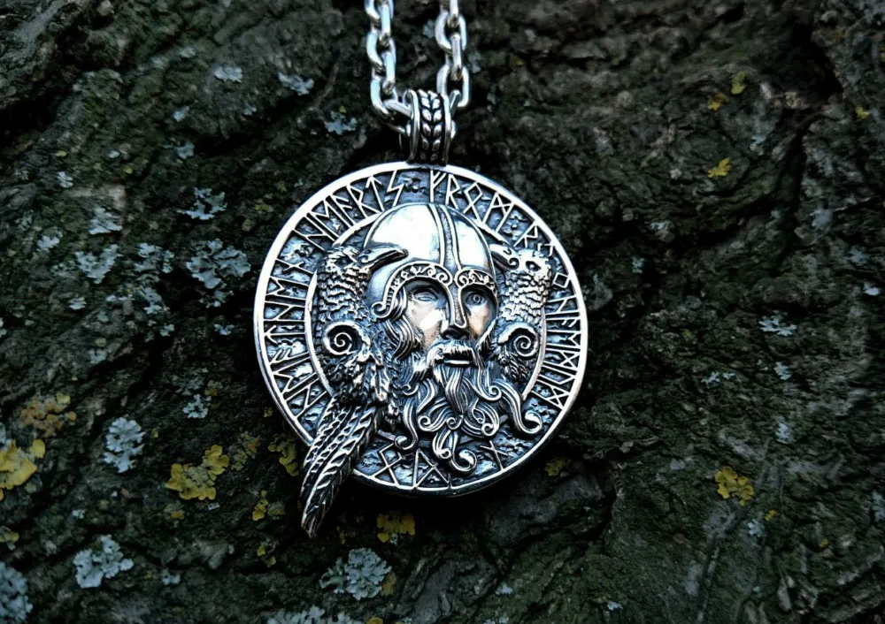 Амулет с Одином