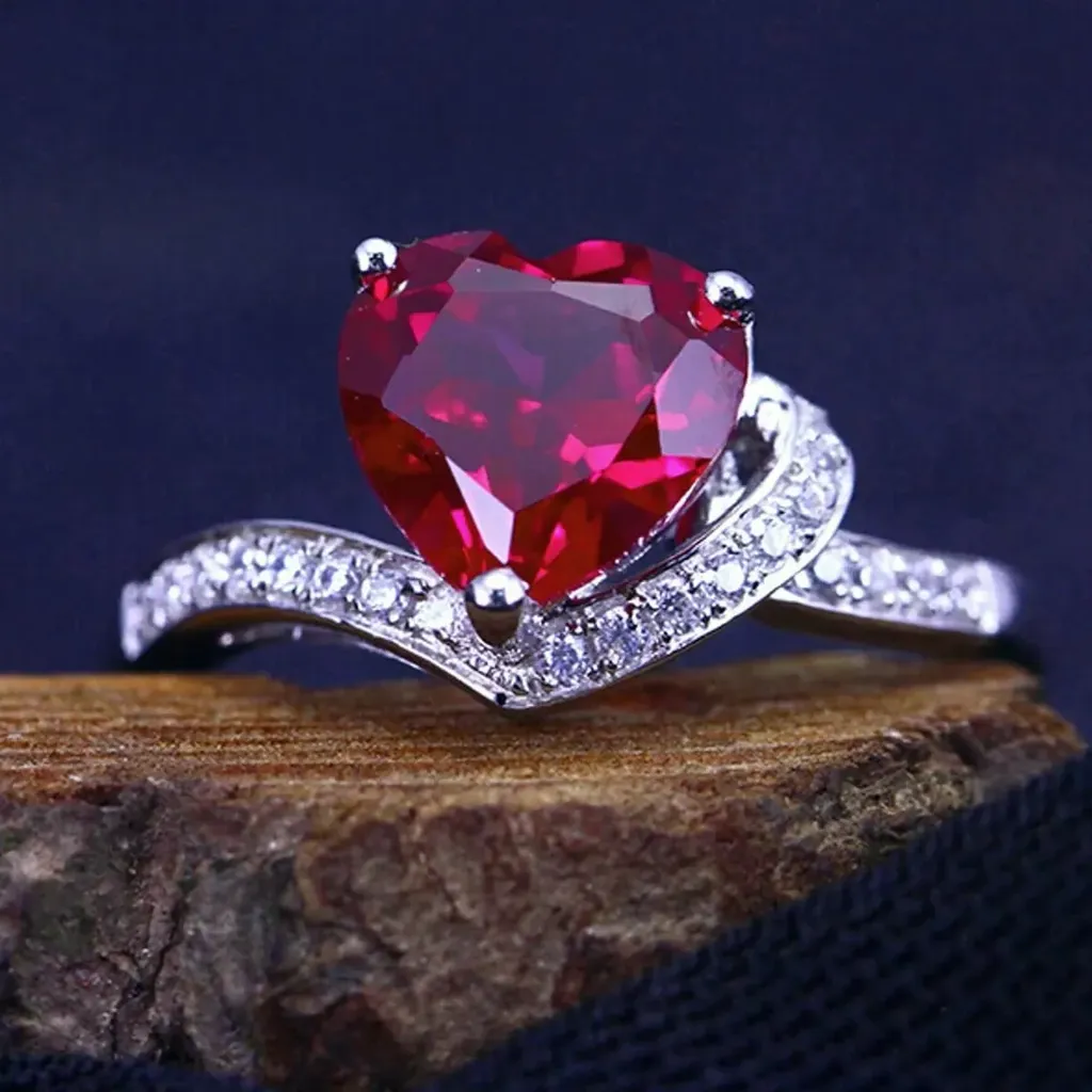 Кольцо с рубином