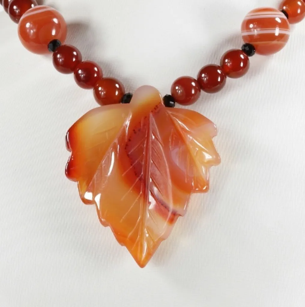 Украшения из сердолика