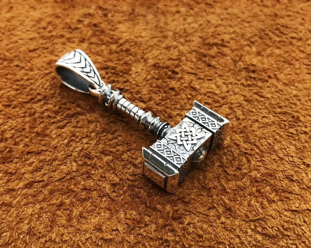 Молот Сварога