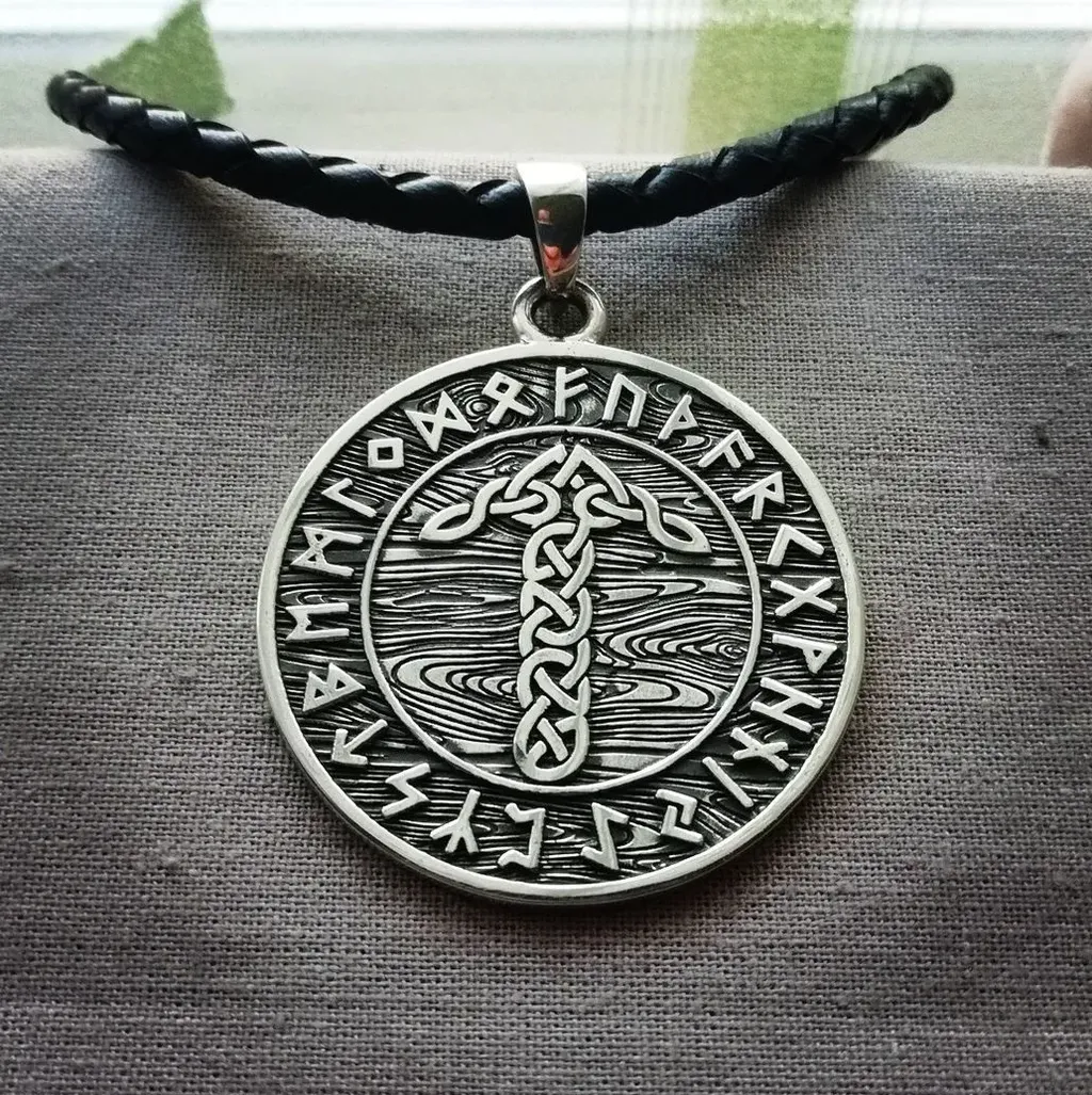 Амулет Тейваз