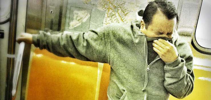 чих в общественном транспорте