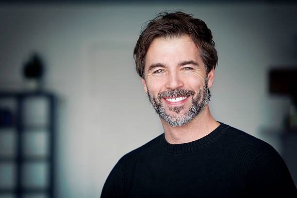 Красивый мужчина