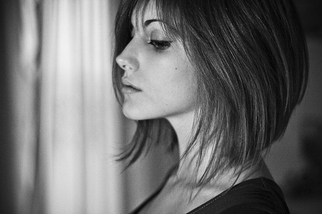 Девушка с каре