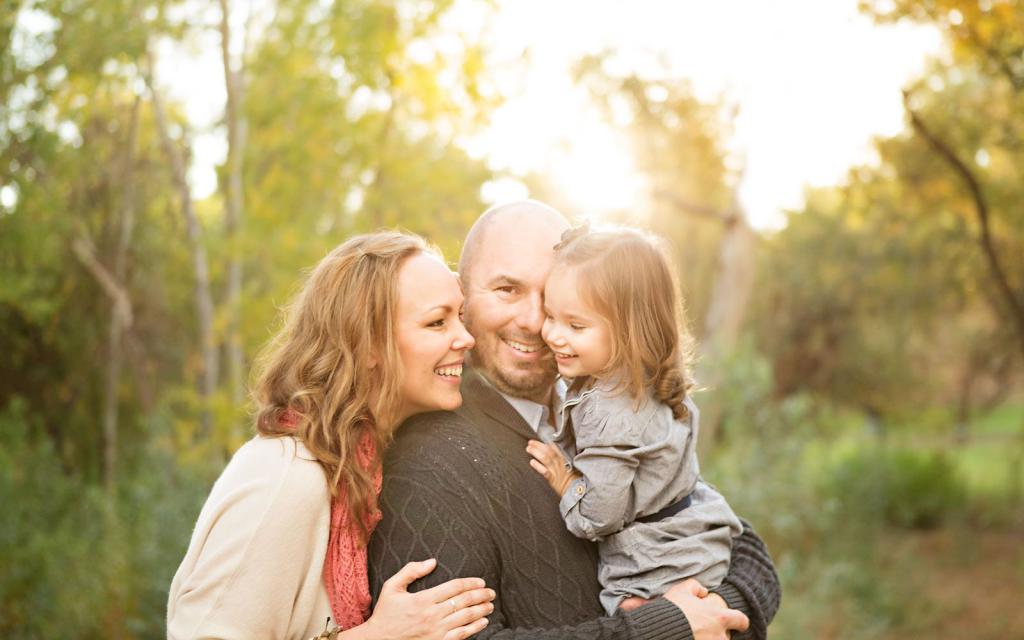 Папа, мама и дочка