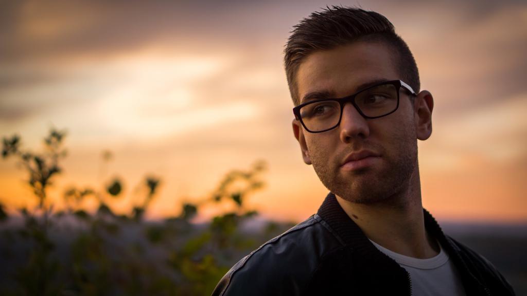 значение имени асхат