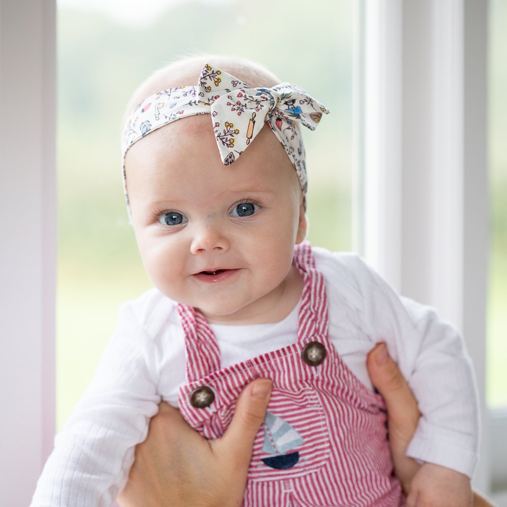 Девочка Делия