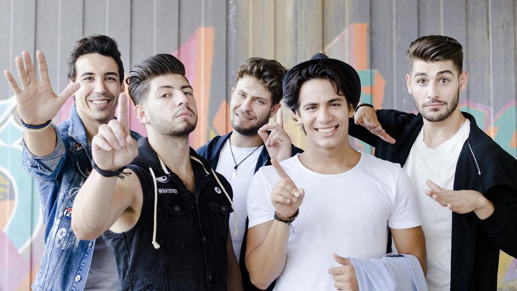 Арабские парни