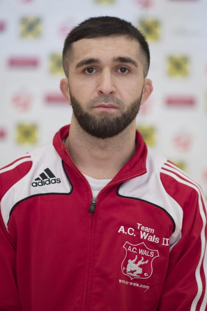 Спортсмен Зелимхан Ахмедов