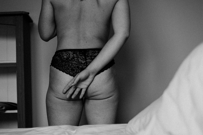 Чешется попа