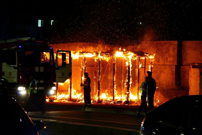 Нужно потушить пожар