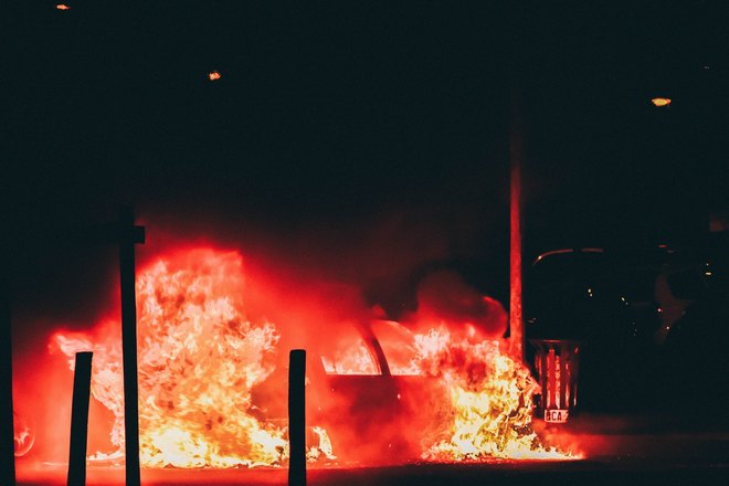 Пожар еще не тушат