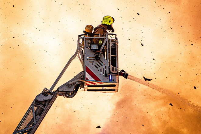 Тушение пожара с машины