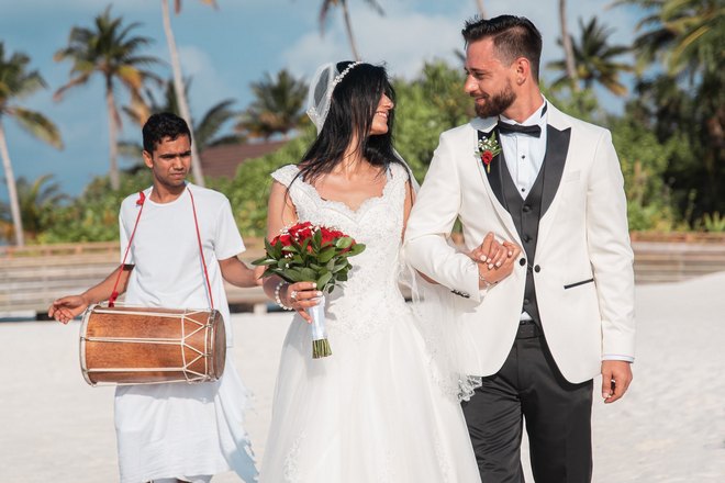 Снится свадьба в солнечную погоду