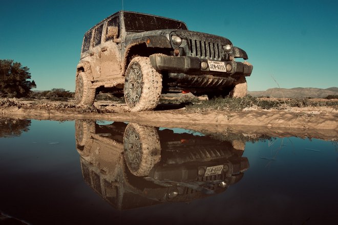 Угон грязного внедорожника