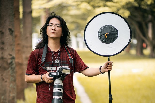 Снится длинноволосый мужчина с фотоаппаратом