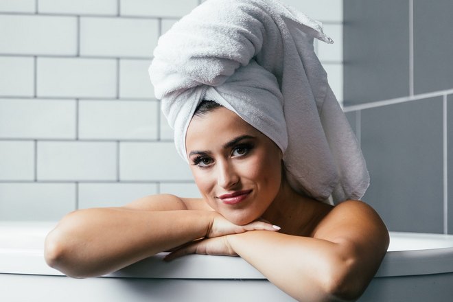 Приснилось, что девушка вымыла волосы