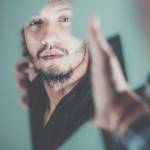 Отражение в разбитом зеркале