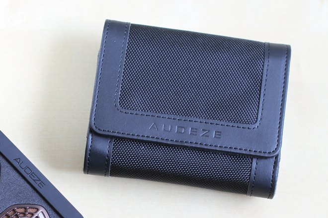 Синий кошелек