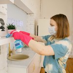 Уборка в розовых перчатках