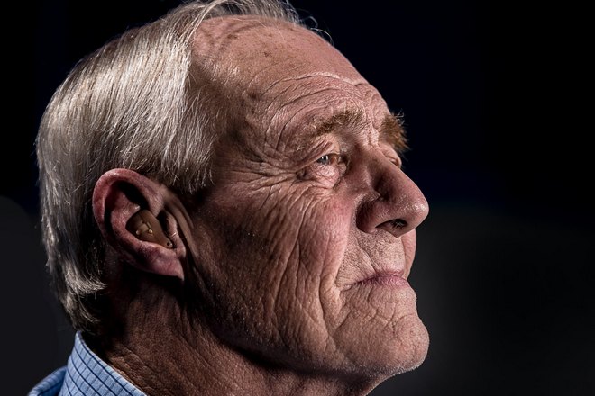 Мужчина задумался о значении приметы