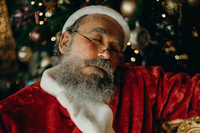 Спящий Санта Клаус