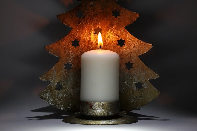 Свеча и елочка