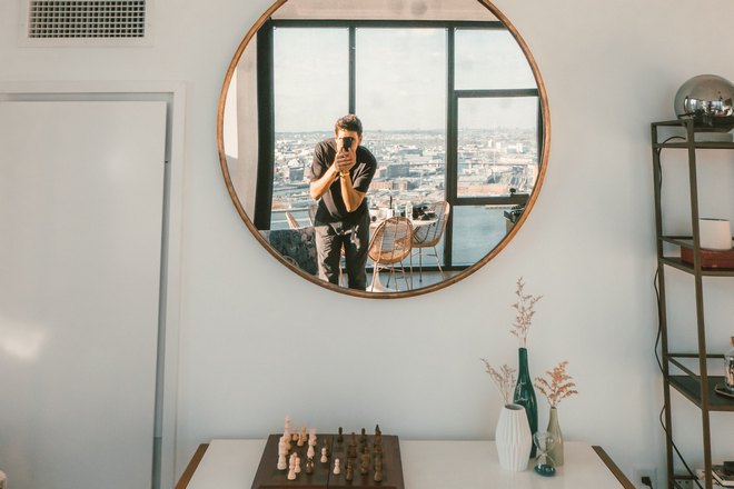 Шахматы под зеркалом