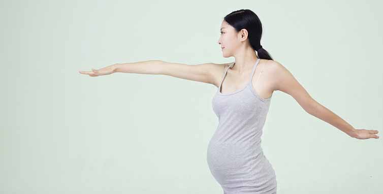 беременная с фоном