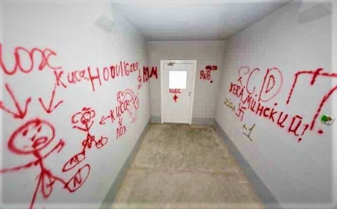 Чем оттереть маркер со стены