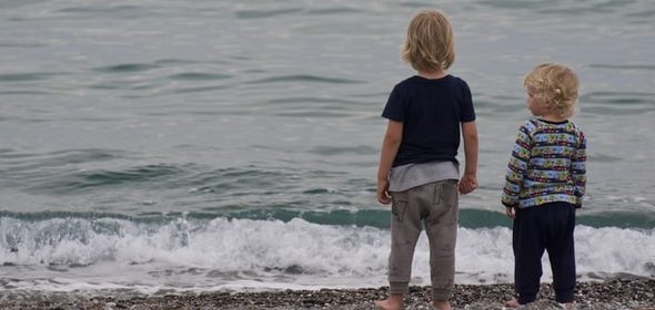 дети в воде